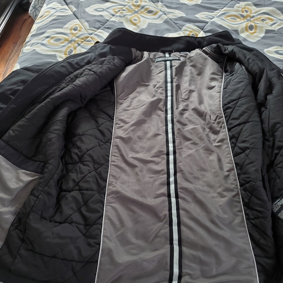 Men's Jacket - Picture 5 of 10